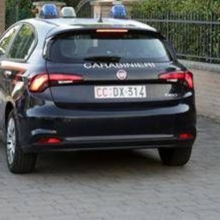 Bologna, 28enne aggredito a coltellate: è in pericolo di vita Bologna, 28enne aggredito a coltellate: è in pericolo di vita