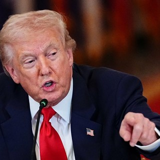 Iran, Trump “Colpiti duramente, accordo possibile nel fine settimana”