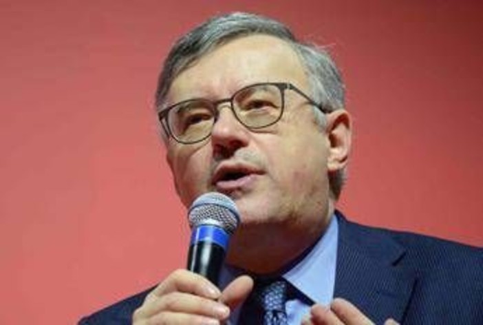 Zanichelli ammette l'errore di Barbero: il 7 ottobre non erano 'coloni' israeliani Zanichelli ammette l'errore di Barbero: il 7 ottobre non erano 'coloni' israeliani