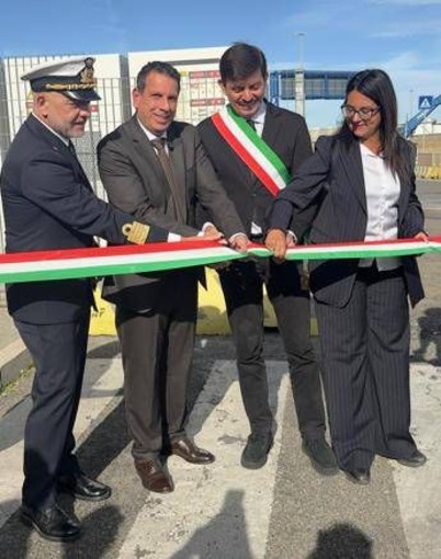 Green Ports, inaugurati a Civitavecchia gli impianti fotovoltaici e i sistemi di accumulo del Network portuale Green Ports, inaugurati a Civitavecchia gli impianti fotovoltaici e i sistemi di accumulo del Network portuale