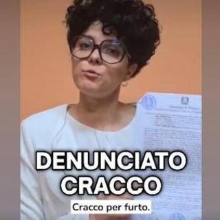 Ultima Generazione denuncia Carlo Cracco per furto: &quot;Sottratto telefono di attivista&quot;