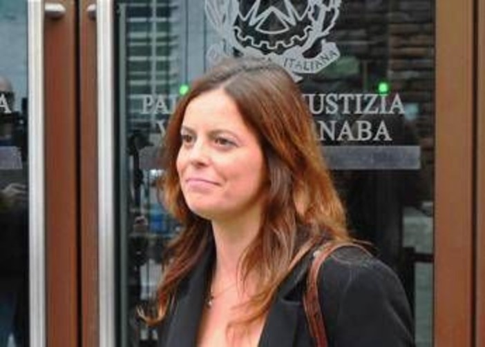 Ilaria Salis e il risarcimento agli ex collaboratori, giudici appello annullano sentenza: si torna al primo grado