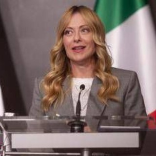 Caro energia, Meloni da Praga: "Spero che anche altri attori diano una mano" Caro energia, Meloni da Praga: "Spero che anche altri attori diano una mano"